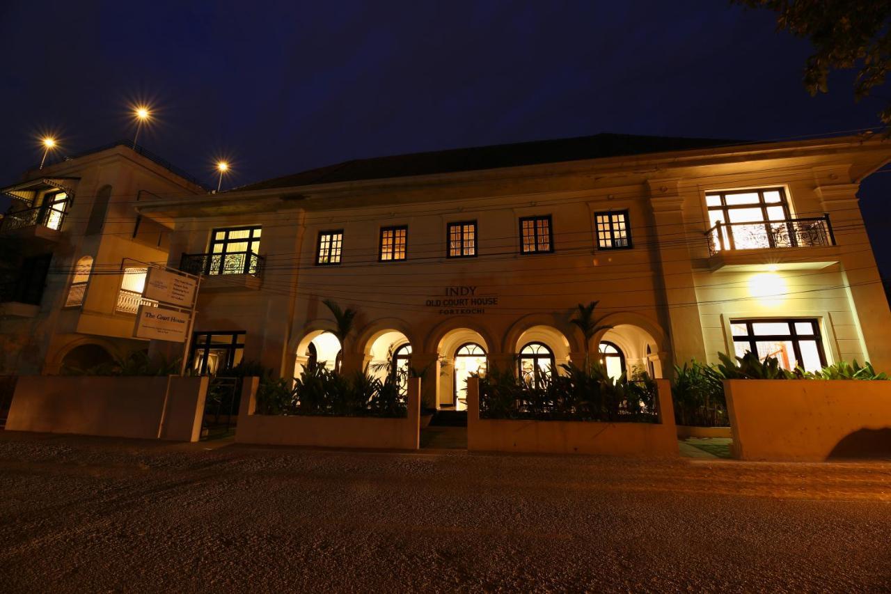 Alpha Old Court House Hotell Kochi Exteriör bild