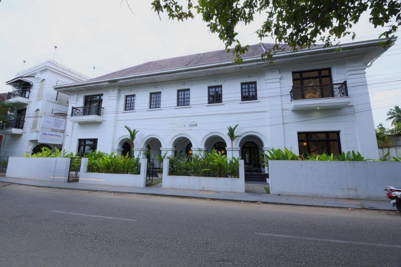 Alpha Old Court House Hotell Kochi Exteriör bild